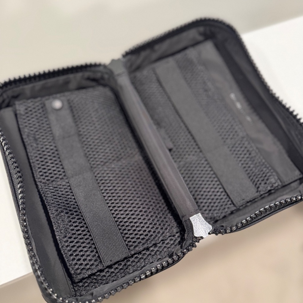 Dagne Dover Neoprene Electronics Case - Picture 5 of 6